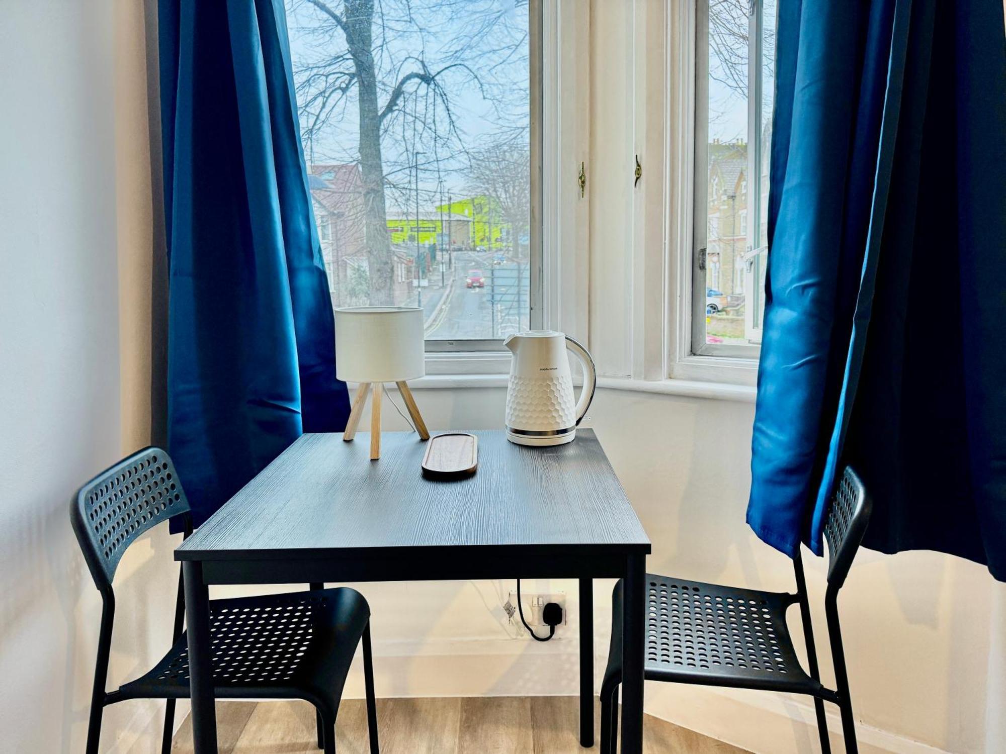 Affittacamere Maberic Housing West Gem Your Connection Londra